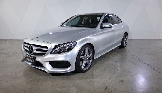 Mercedes Benz • Clase C