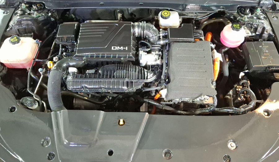 Byd King 1.5 PHEV DM-I 55KM AUTO Sedan 2025