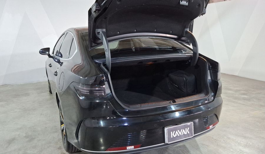 Byd King 1.5 PHEV DM-I 55KM AUTO Sedan 2025