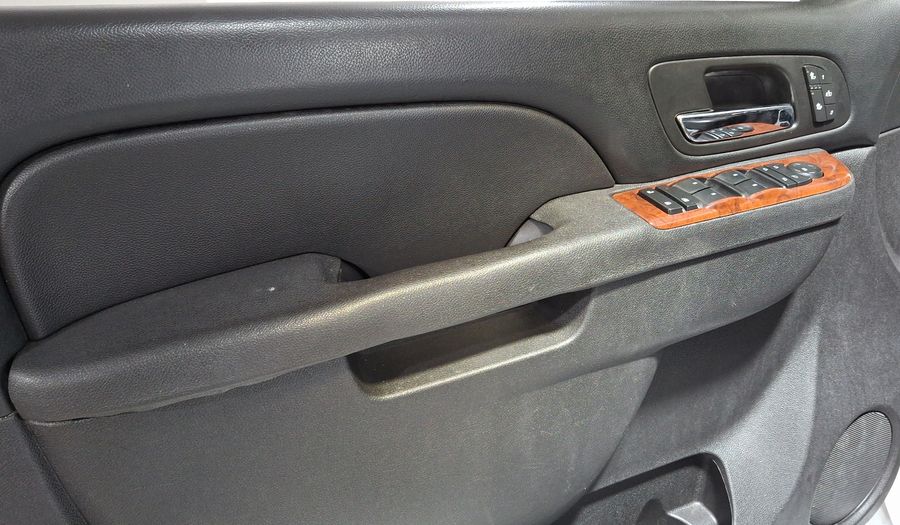 Chevrolet Suburban 5.3 D 4WD PIEL DVD QUEMACOCOS Suv 2014