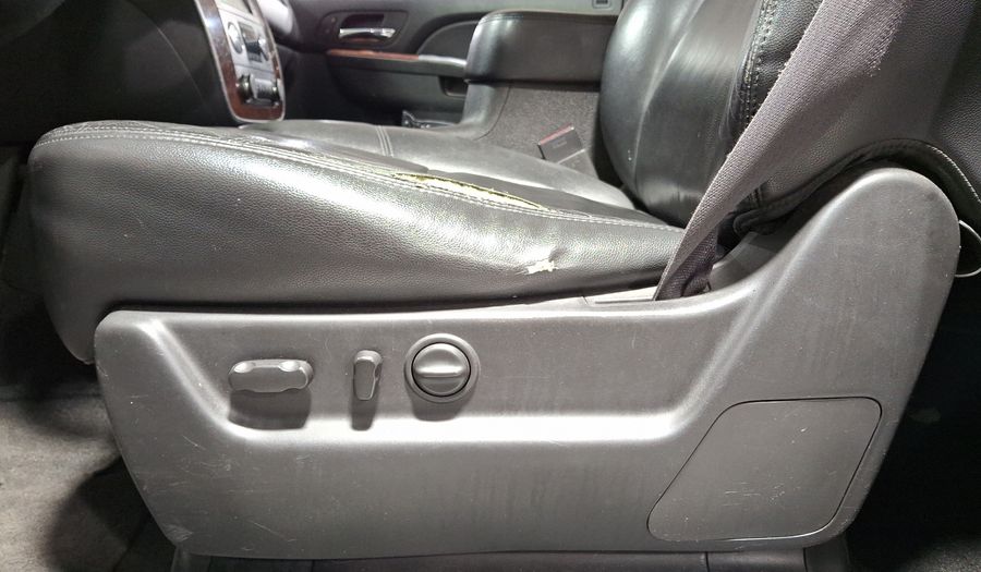 Chevrolet Suburban 5.3 D 4WD PIEL DVD QUEMACOCOS Suv 2014