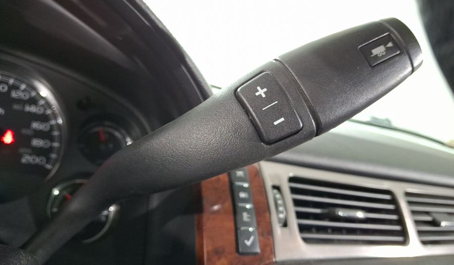 Chevrolet Suburban 5.3 D 4WD PIEL DVD QUEMACOCOS Suv 2014