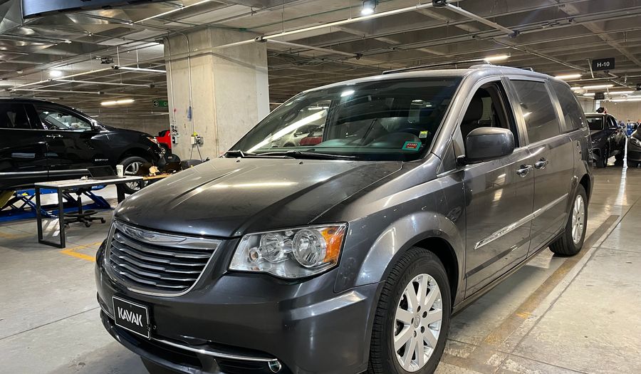 Chrysler Town & Country 3.6 TOURING PIEL Minivan 2016