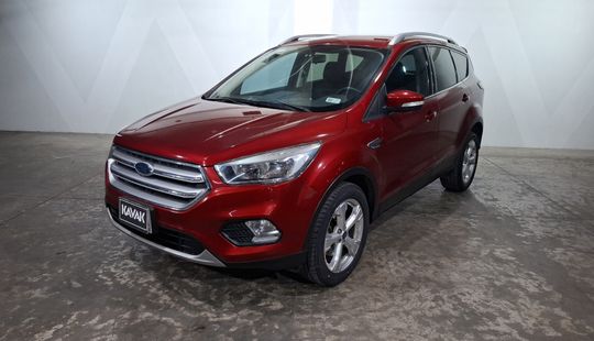 Ford • Escape