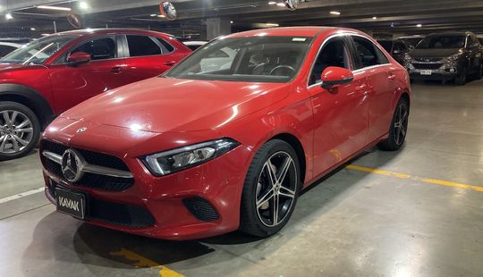 Mercedes Benz • Clase A