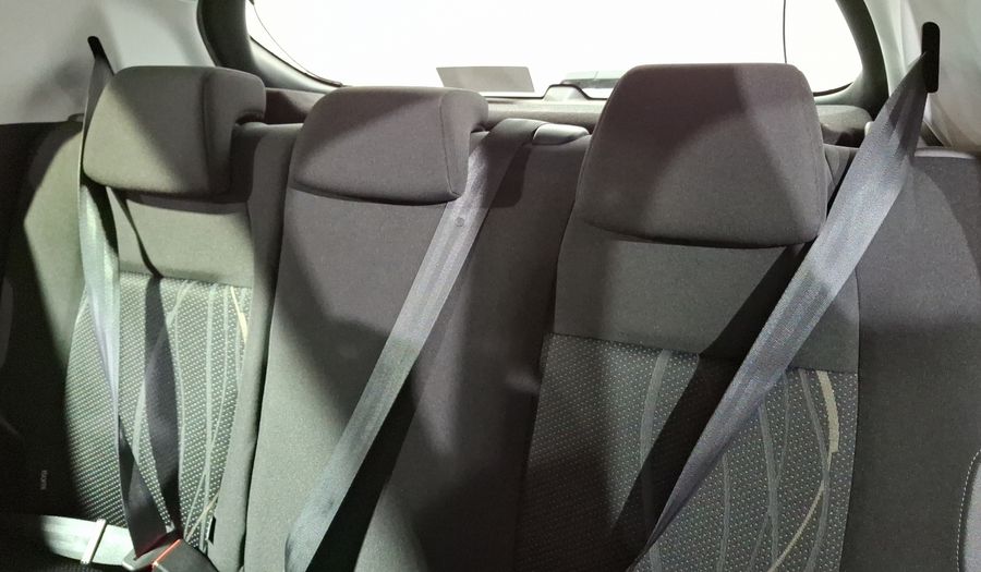 Peugeot 208 1.6 ACTIVE MT Hatchback 2014