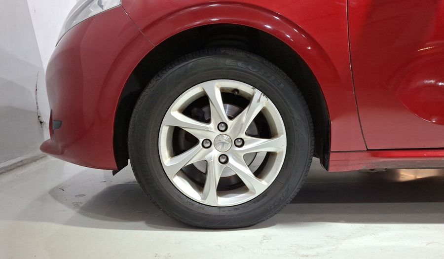 Peugeot 208 1.6 ACTIVE MT Hatchback 2014