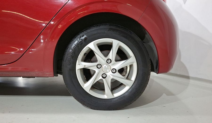 Peugeot 208 1.6 ACTIVE MT Hatchback 2014