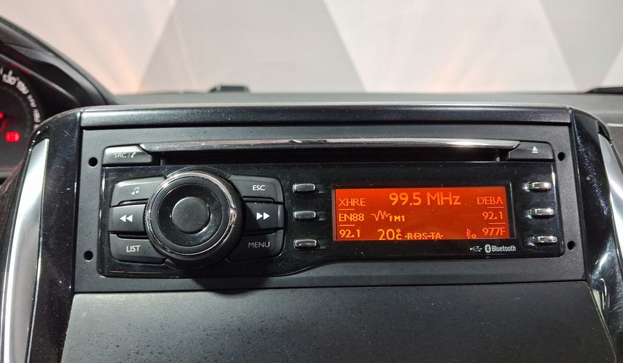 Peugeot 208 1.6 ACTIVE MT Hatchback 2014