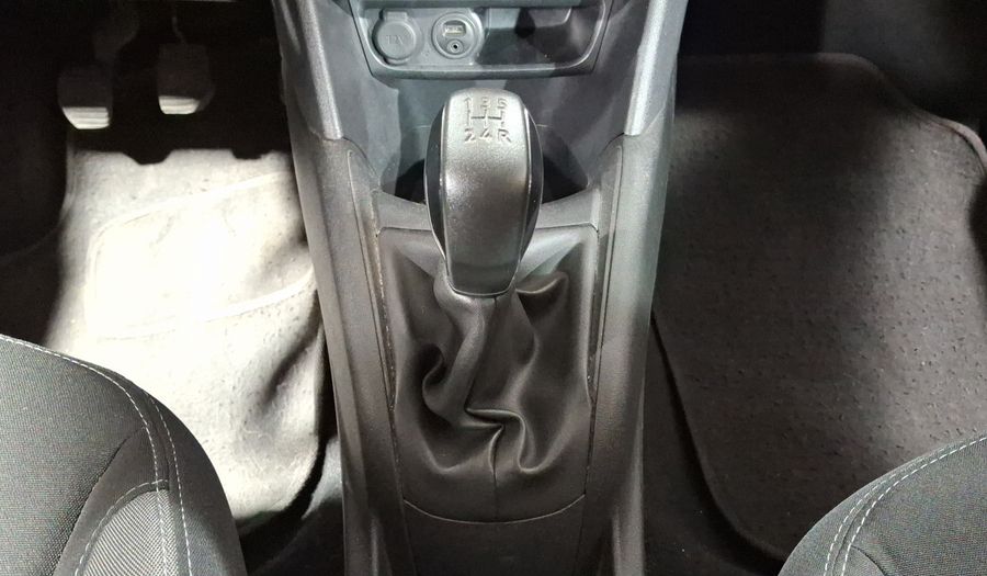 Peugeot 208 1.6 ACTIVE MT Hatchback 2014