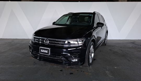 Volkswagen • Tiguan