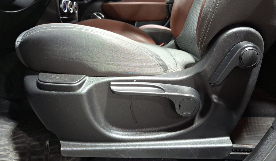 Fiat 500l 1.4 TREKKING Minivan 2016