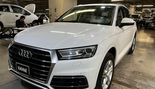 Audi • Q5