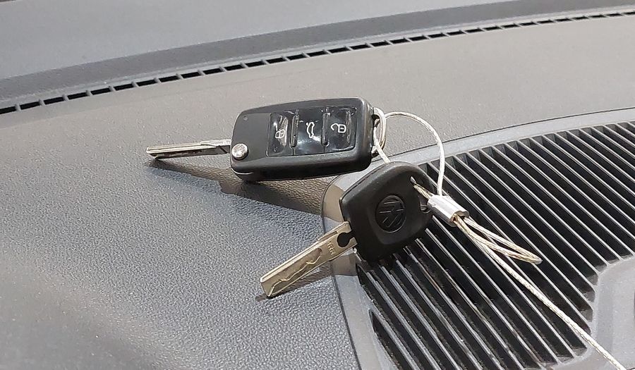 Volkswagen Up 1.0 12V E-FLEX MOVE UP! I-MOTION Hatchback 2017