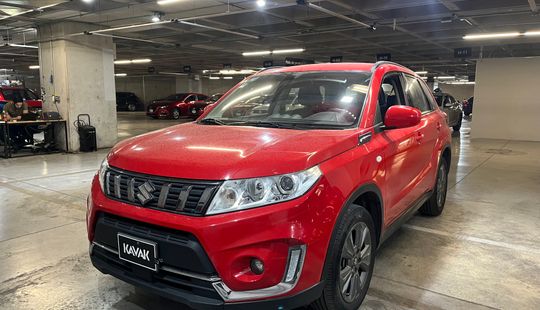 Suzuki • Vitara