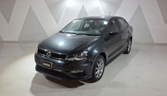 Volkswagen • Vento