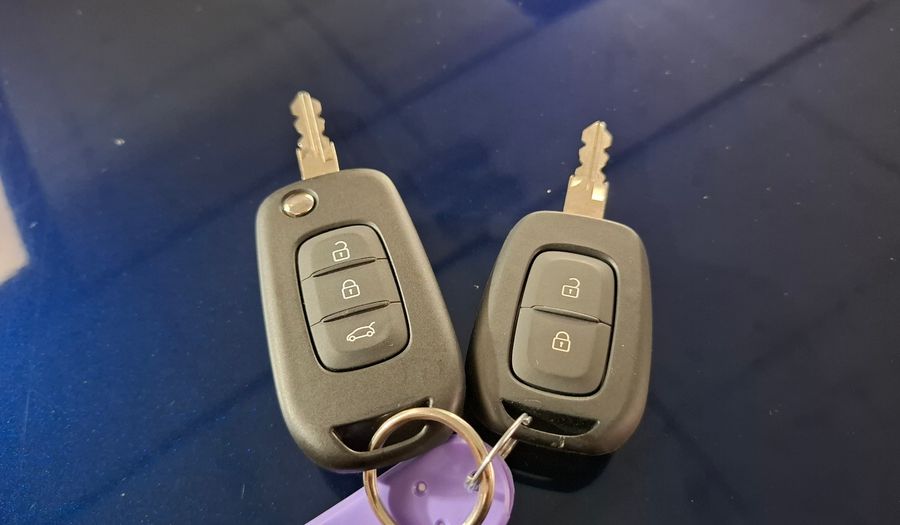 Renault Sandero 1.6 INTENS CVT Hatchback 2025