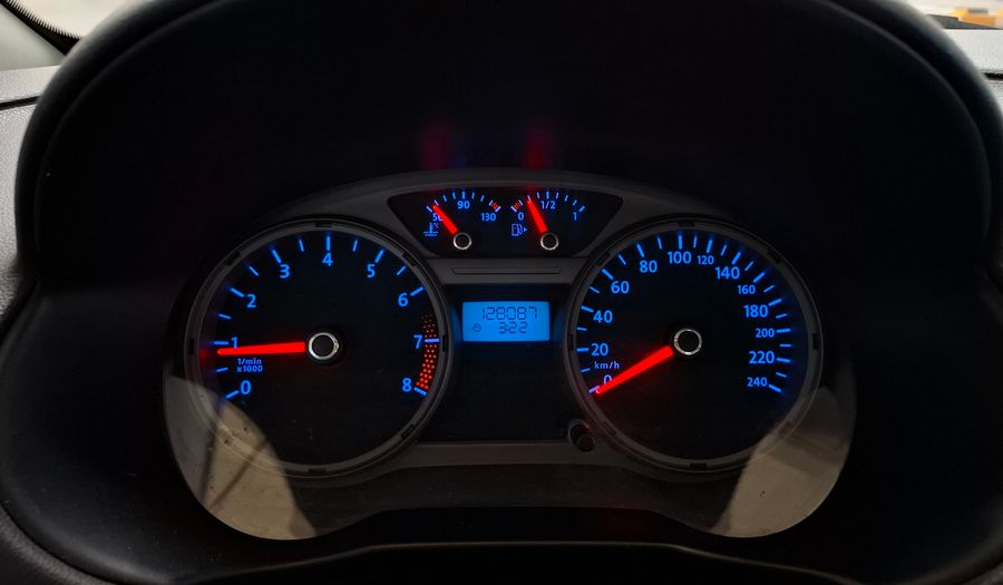 Volkswagen Voyage 1.6 COMFORTLINE PLUS MT Sedan 2010