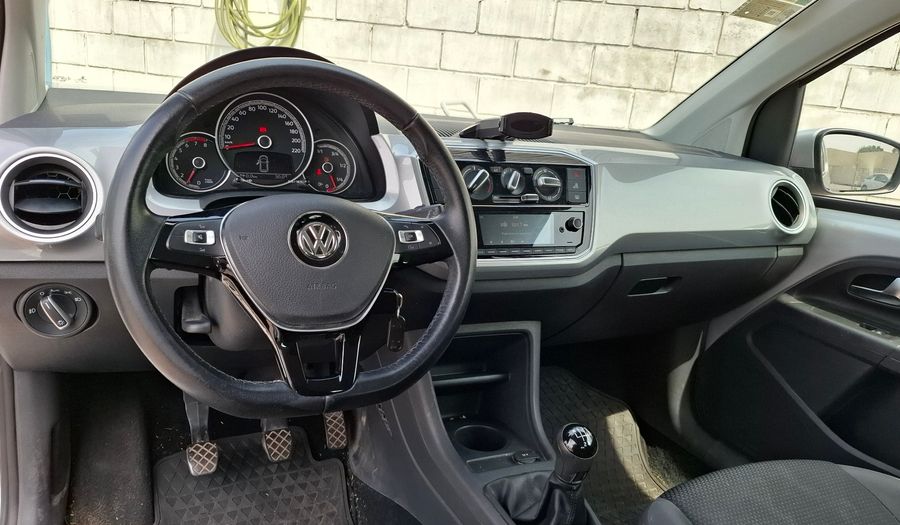 Volkswagen Up 1.0 HIGH UP Hatchback 2018