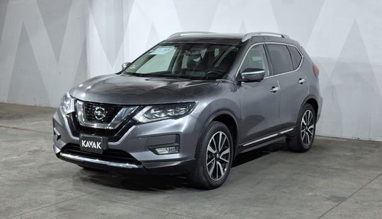 Nissan • X-Trail