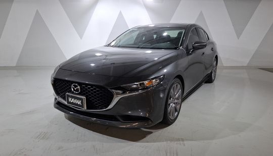 2021 • 16,523 km • Automático