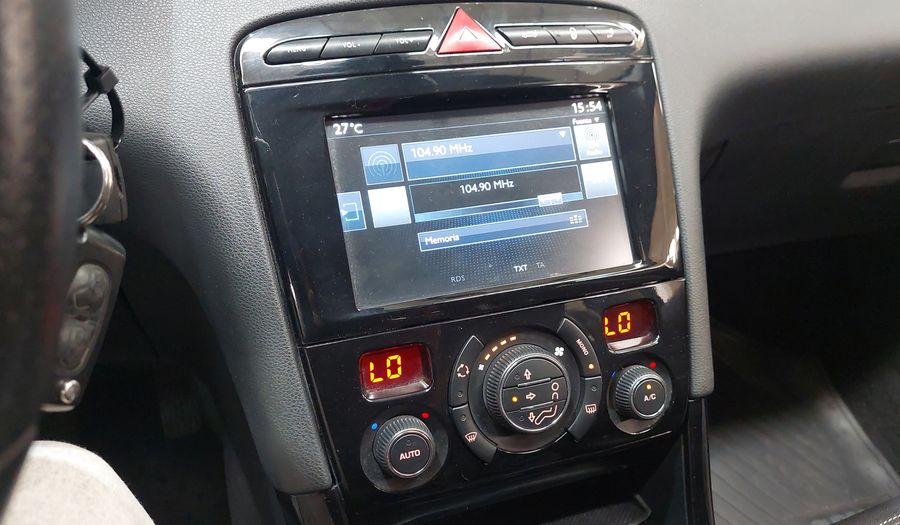 Peugeot 308 1.6 HDI FELINE Hatchback 2016