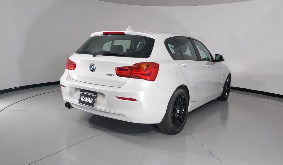 Bmw Serie 1 2.0 120IA URBAN LINE Hatchback 2017