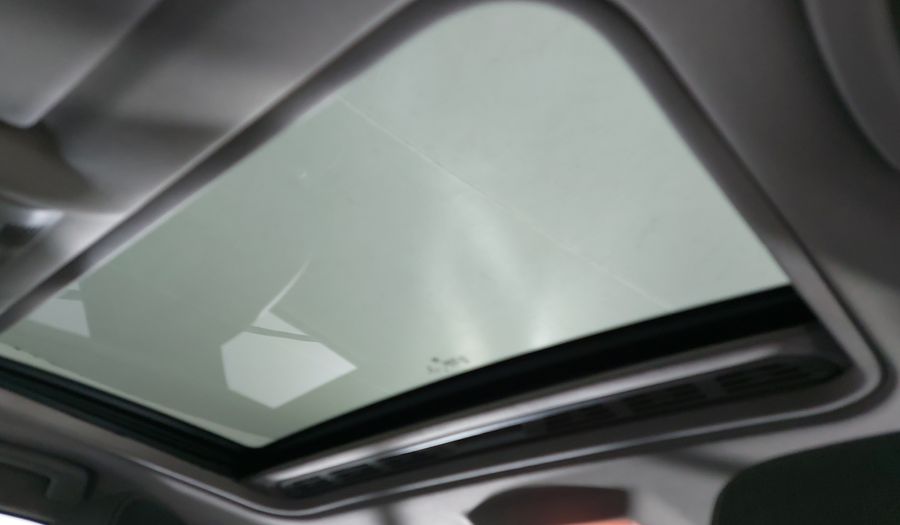 Bmw Serie 1 2.0 120IA URBAN LINE Hatchback 2017