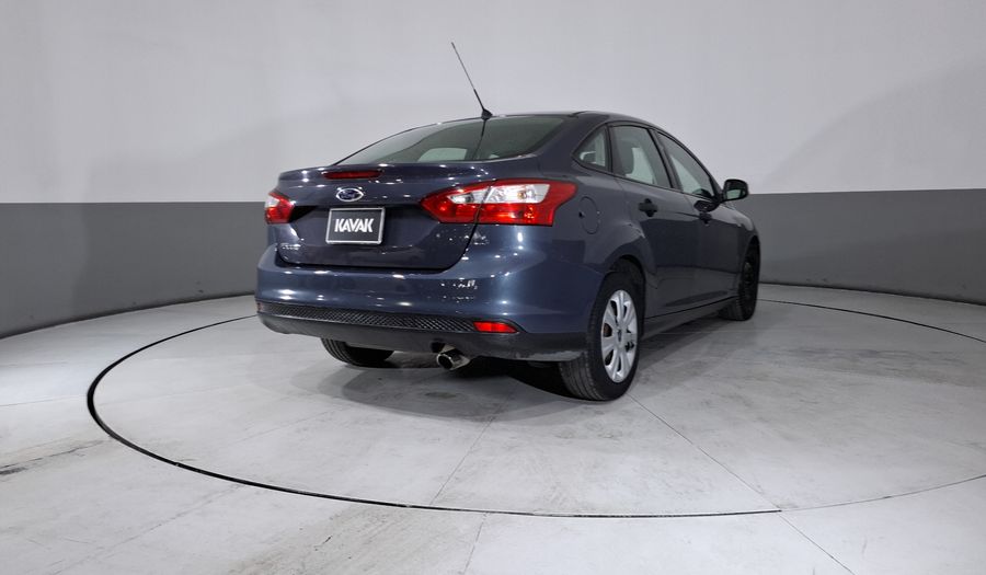 Ford Focus 2.0 AMBIENTE MT Sedan 2014