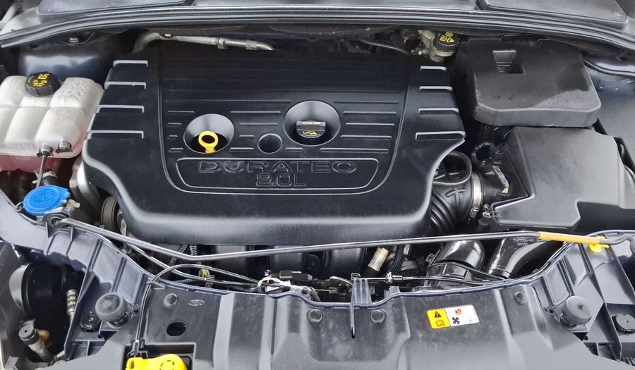 Ford Focus 2.0 AMBIENTE MT Sedan 2014