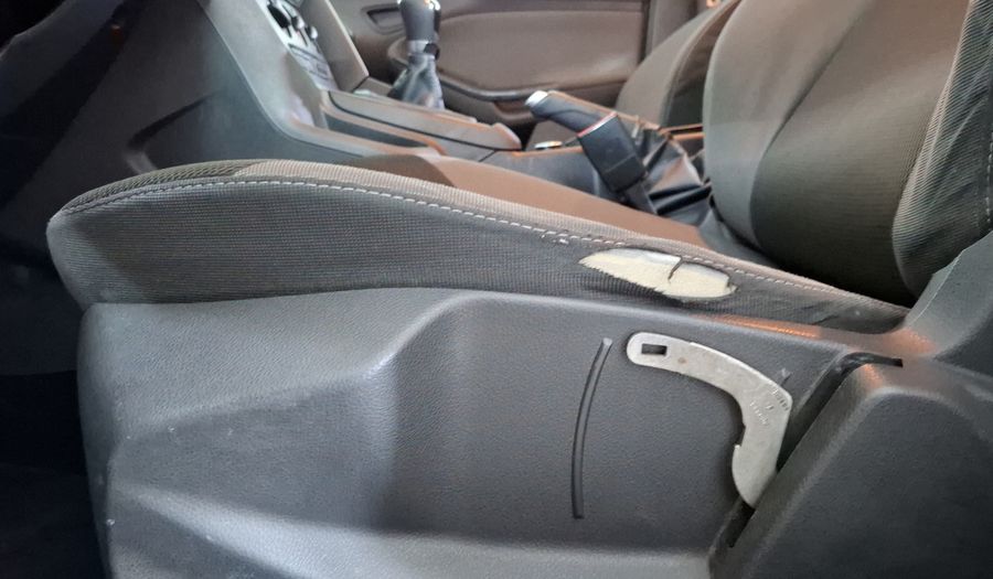 Ford Focus 2.0 AMBIENTE MT Sedan 2014