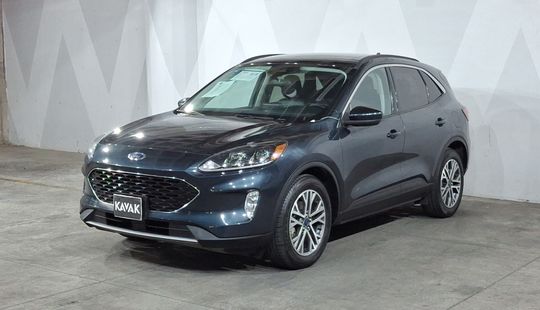 2022 • 63,000 km • Automático