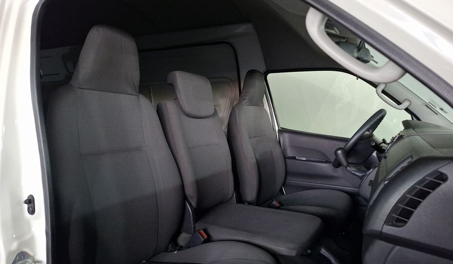 Toyota Hiace 2.7 PANEL SUPERLARGA Van 2019