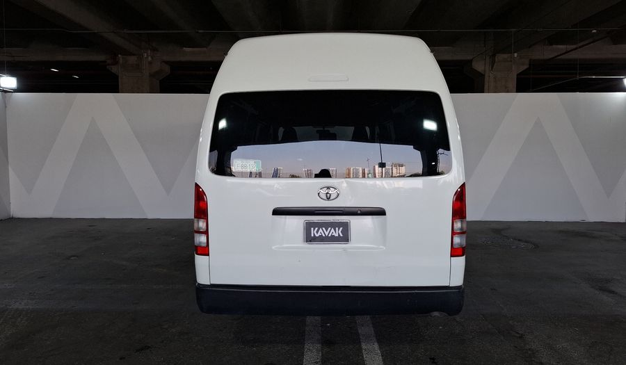 Toyota Hiace 2.7 PANEL SUPERLARGA Van 2019