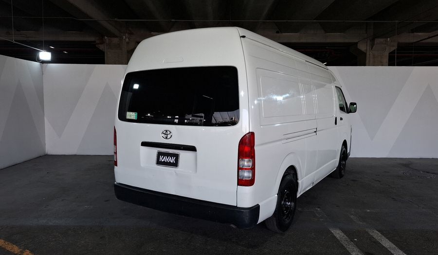 Toyota Hiace 2.7 PANEL SUPERLARGA Van 2019