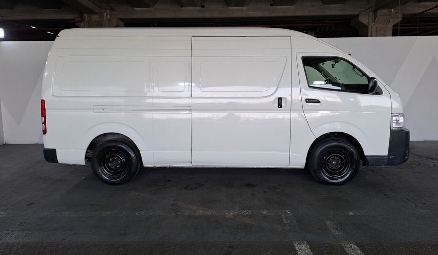 Toyota Hiace 2.7 PANEL SUPERLARGA Van 2019