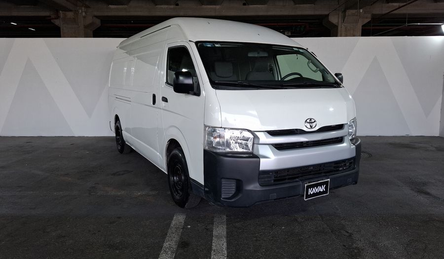 Toyota Hiace 2.7 PANEL SUPERLARGA Van 2019