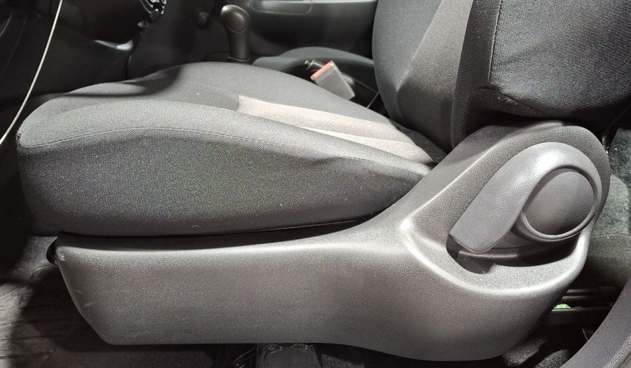 Nissan March 1.6 SENSE Hatchback 2025