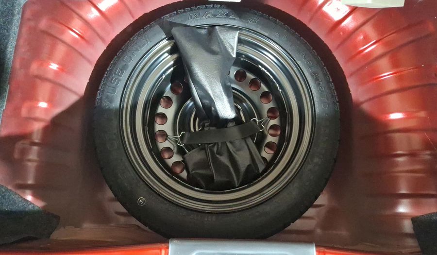 Nissan March 1.6 SENSE Hatchback 2025