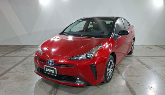 Toyota • Prius