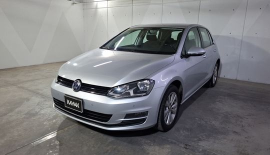 Volkswagen • Golf