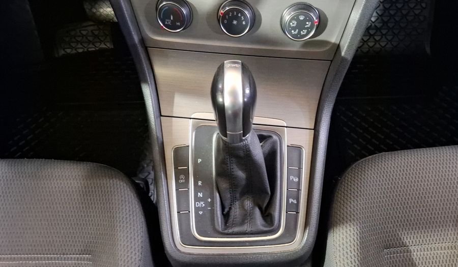 Volkswagen Golf 1.4 TSI COMFORTLINE DSG Hatchback 2015