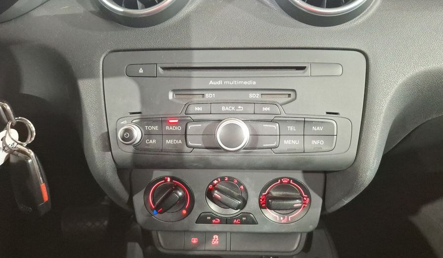 Audi A1 1.4 TFSI COOL S TRONIC Hatchback 2012