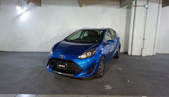 Toyota • Prius C