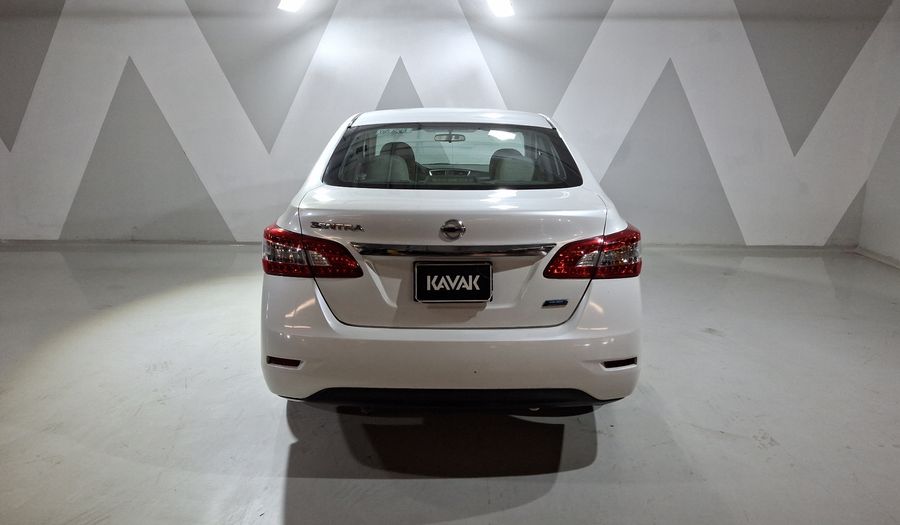 Nissan Sentra 1.8 ADVANCE CVT Sedan 2016