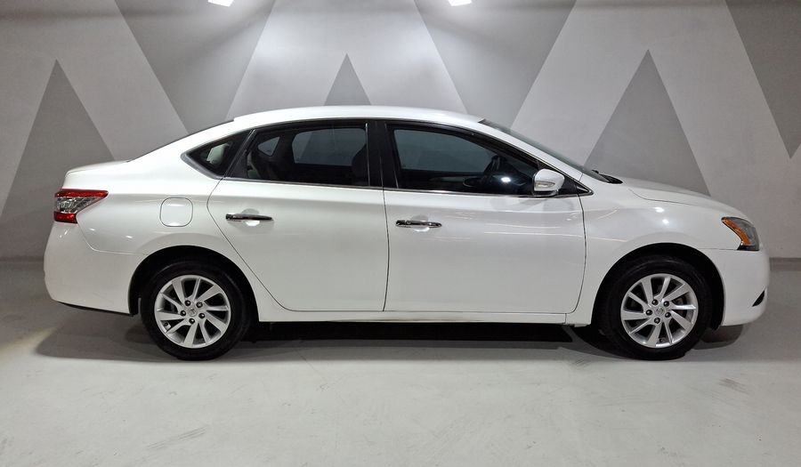 Nissan Sentra 1.8 ADVANCE CVT Sedan 2016