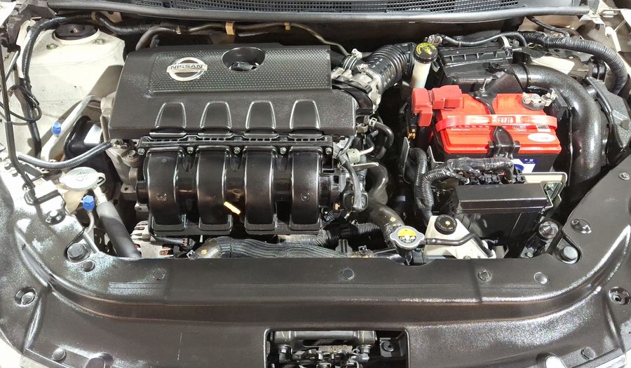 Nissan Sentra 1.8 ADVANCE CVT Sedan 2016