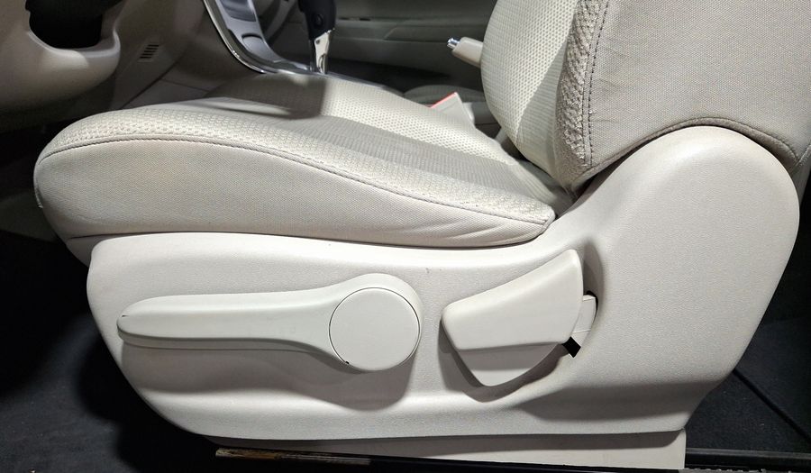 Nissan Sentra 1.8 ADVANCE CVT Sedan 2016