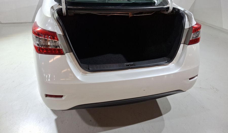 Nissan Sentra 1.8 ADVANCE CVT Sedan 2016