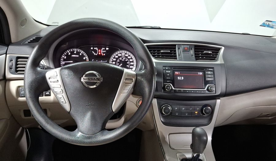 Nissan Sentra 1.8 ADVANCE CVT Sedan 2016